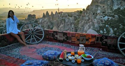 Hermes Cave Hotel