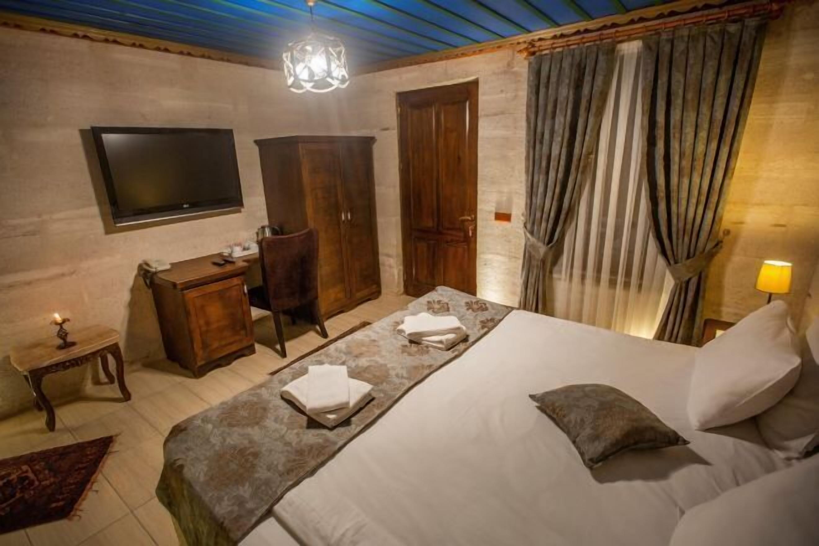 Decoración individual, escritorio, espacio para trabajar con un portátil