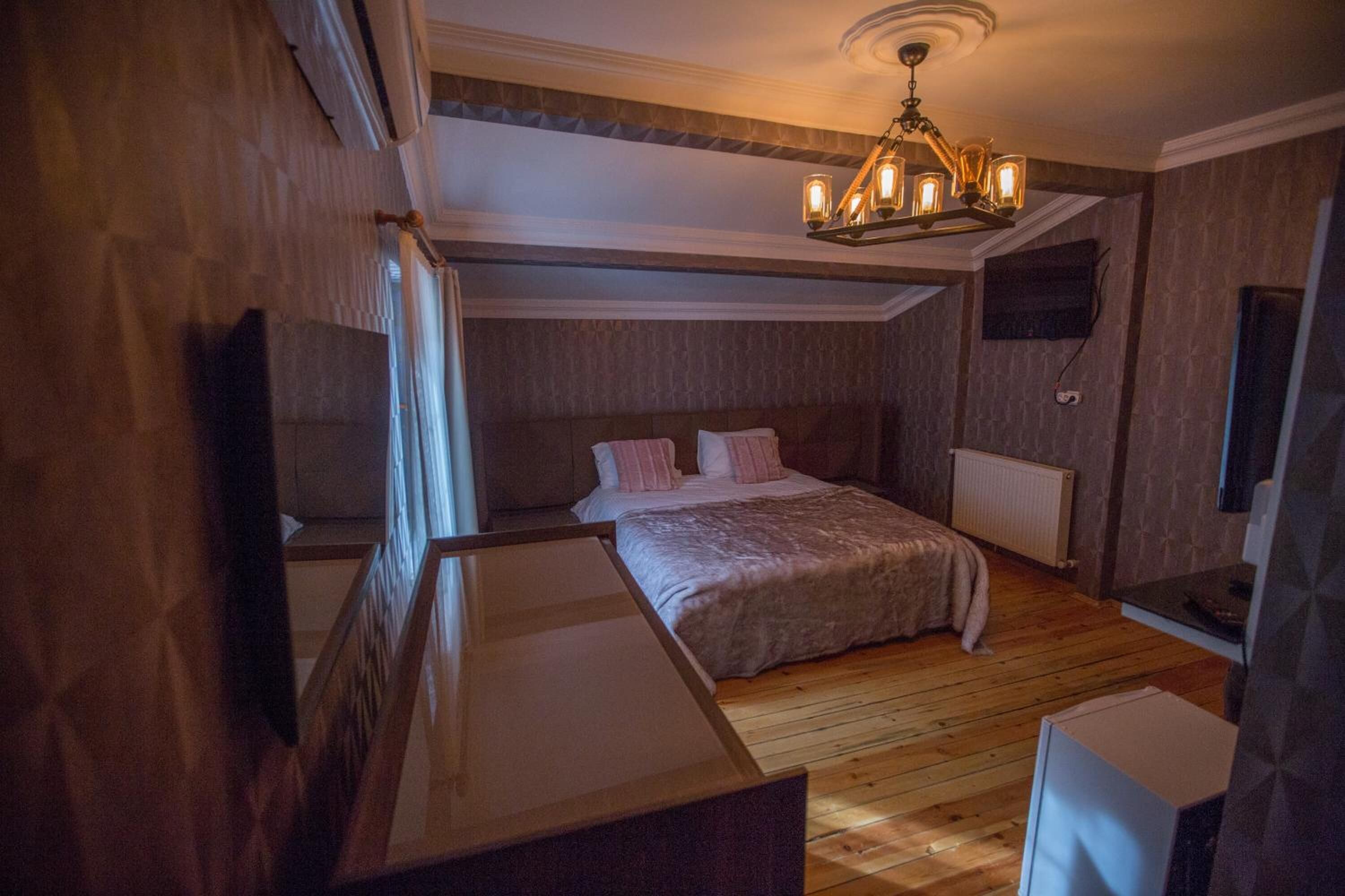 premium bedding, in-room safe, desk, iron/ironing board