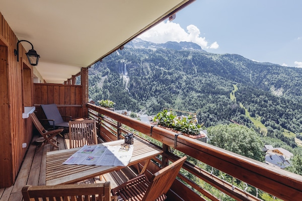Deluxe Apartment, 2 Bedrooms, Mountain View | View from room