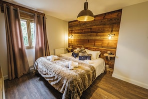 Deluxe Apartment, 3 Bedrooms, Mountain View