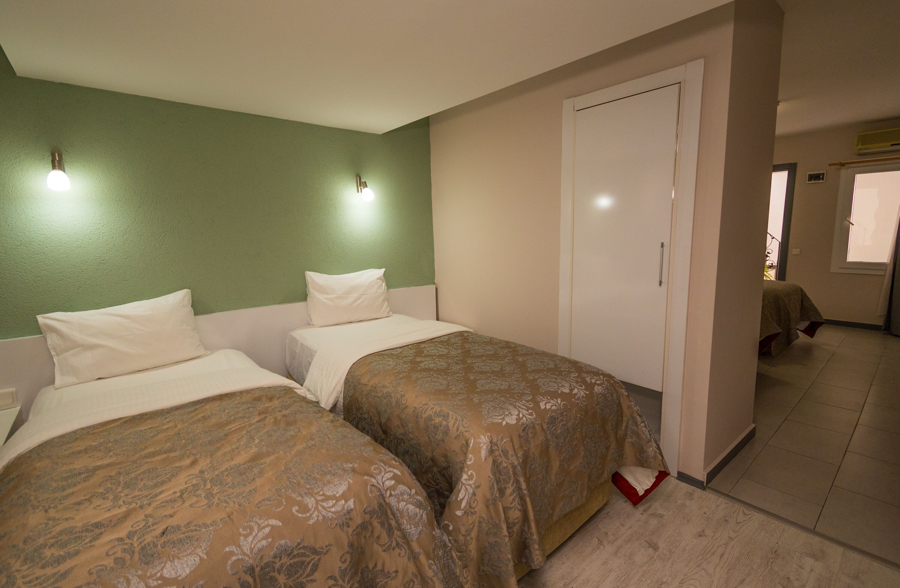 Photo - 7 Art Feslegen Hotel By Egeos