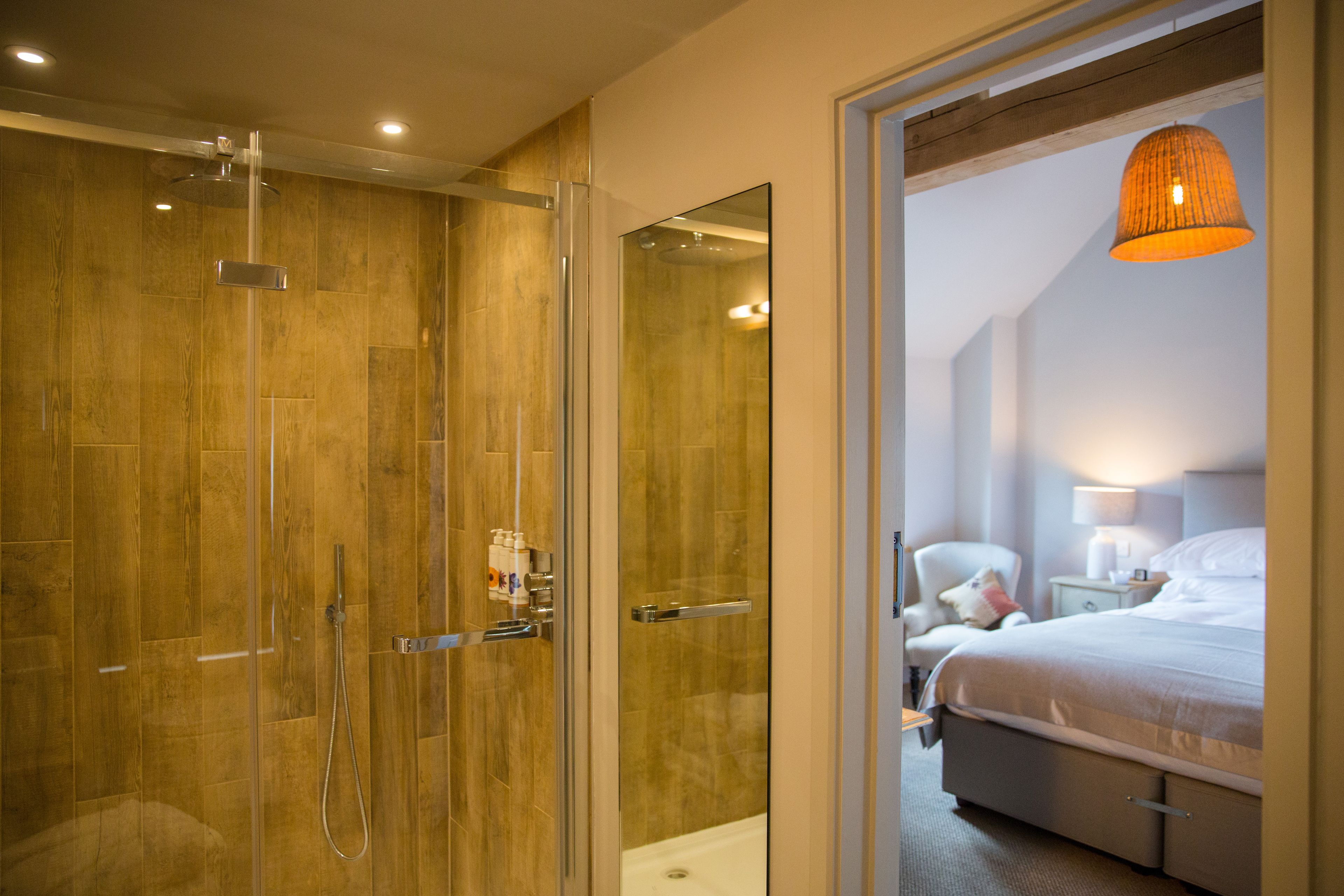 Standard-Doppelzimmer, 1 King-Bett | Badezimmer