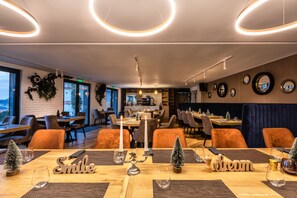 Daily continental breakfast for a fee - UpperHouse Brasov (Brasov)