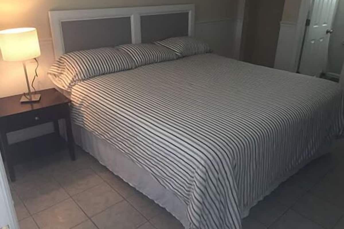 Wifi gratis y ropa de cama