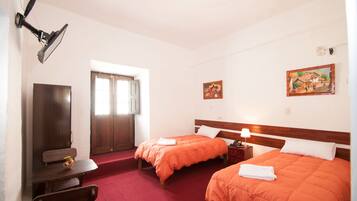 Basic Twin Room, 2 Twin Beds | 1 bedroom, in-room safe, free WiFi