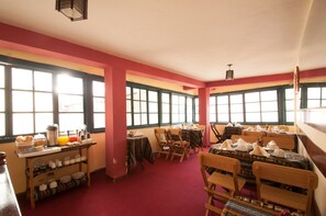 Free daily continental breakfast - Andean Home (Cusco)