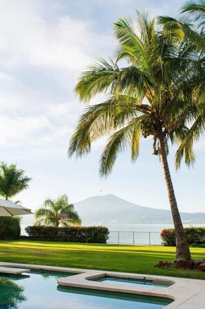 Pool - Las Palomas B&B (Jocotepec)