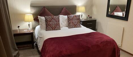 Suíte estúdio superluxo | Frigobar, cortinas blackout, Wi-Fi de cortesia