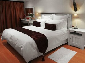 Habitación de lujo | Minibar, cortinas opacas, wifi gratis