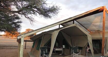 Kalahari Farmstall - Accommodation and Campground