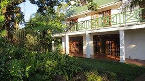 View from property - Cuckoo's Nest Guest House (Louis Trichardt)