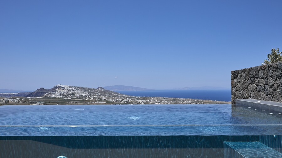 North Santorini - A Luxury Spa Hotel