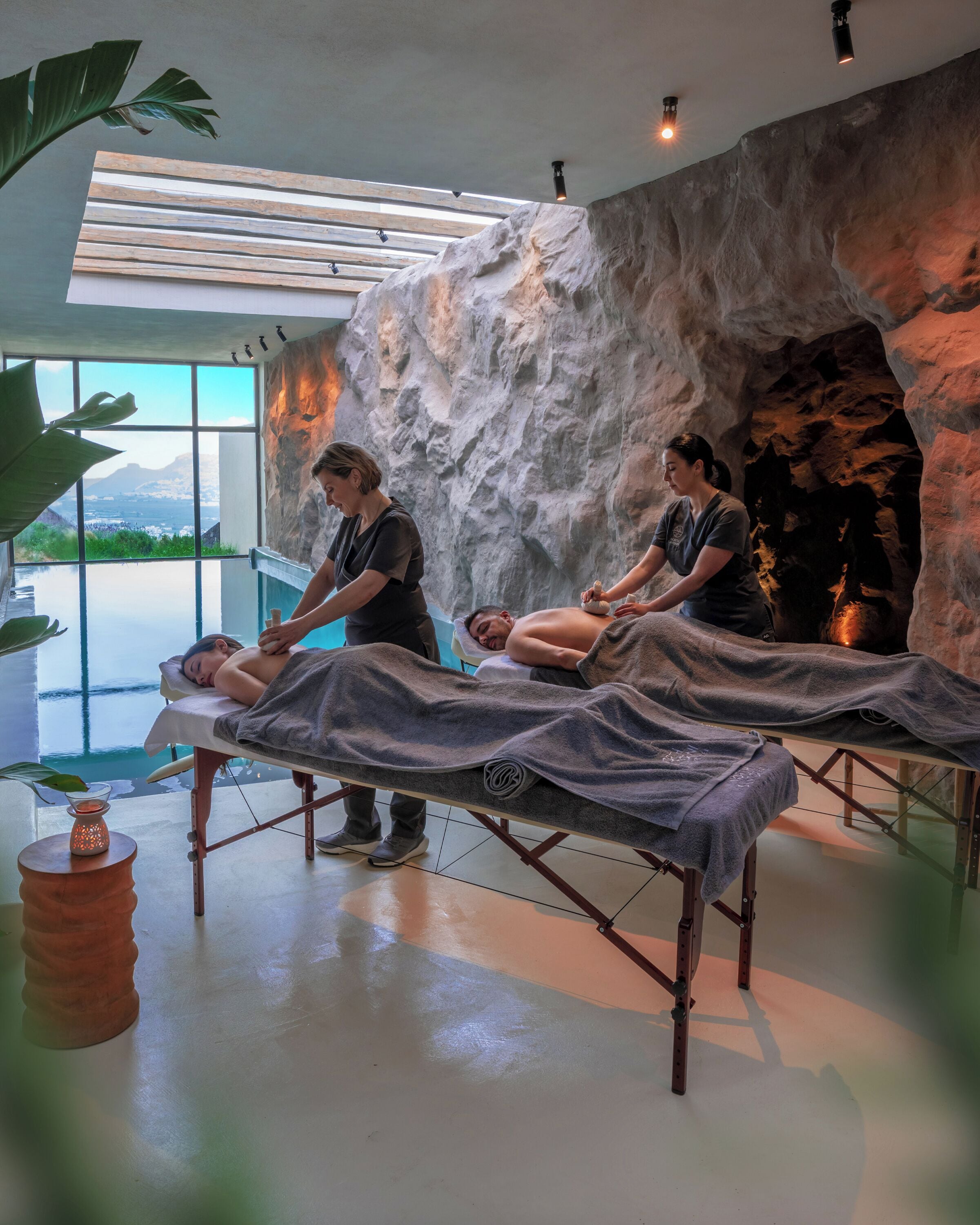 Photo - North Santorini - A Luxury Spa Hotel