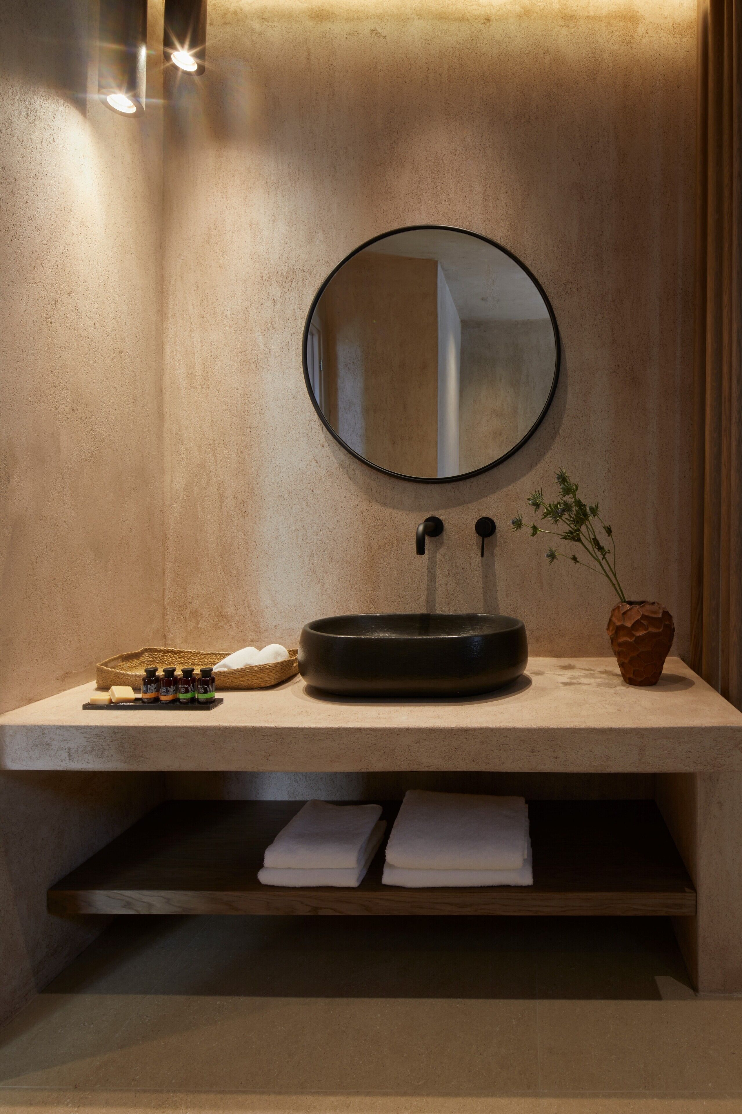 Photo - North Santorini - A Luxury Spa Hotel
