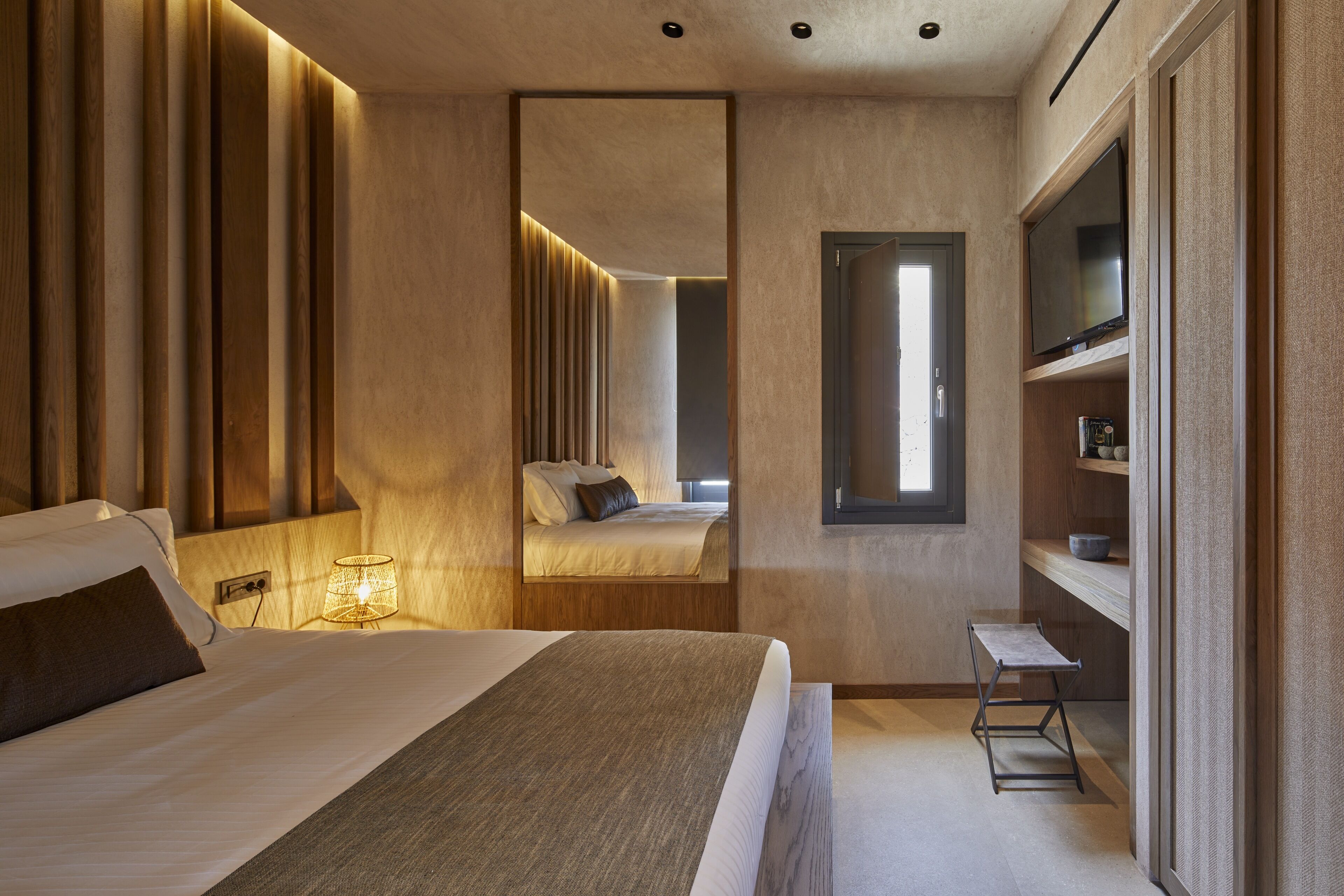 Photo - North Santorini - A Luxury Spa Hotel