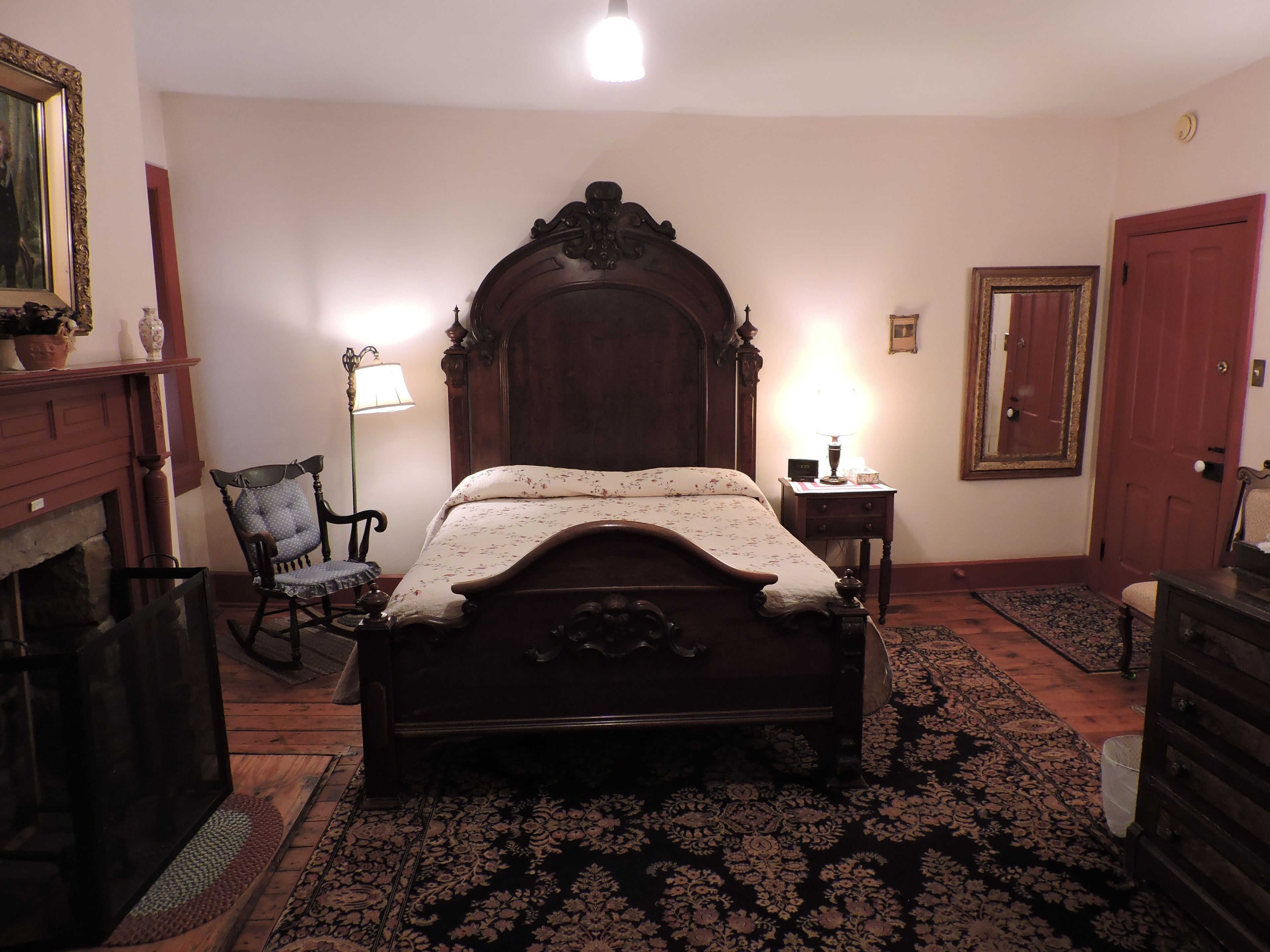 折疊床/加床、免費無線上網、床單