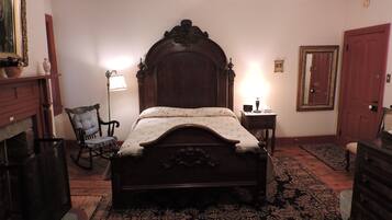 Rollaway beds, free WiFi, bed sheets