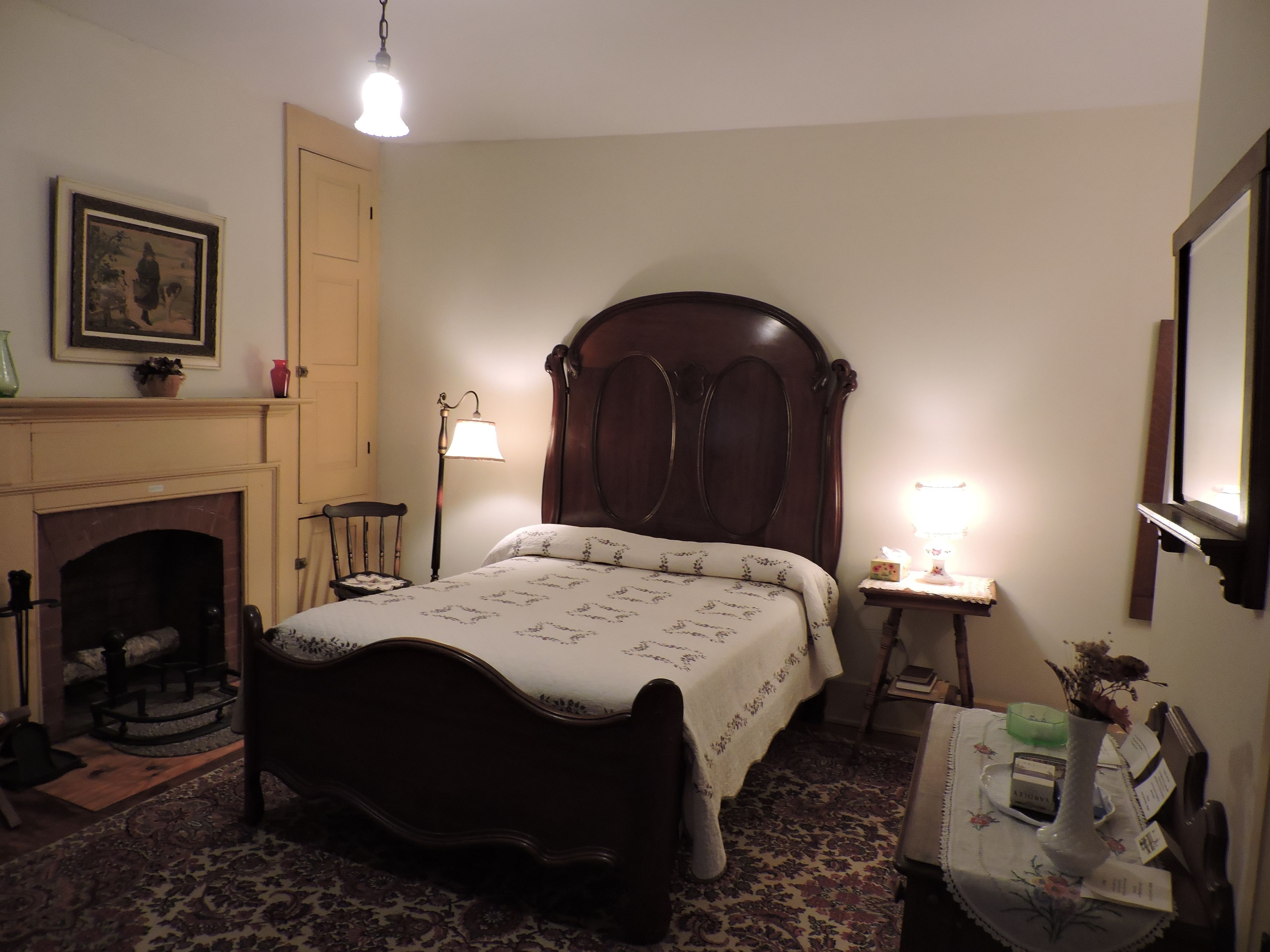 折叠床/加床（额外收费）、免费 WiFi、床单