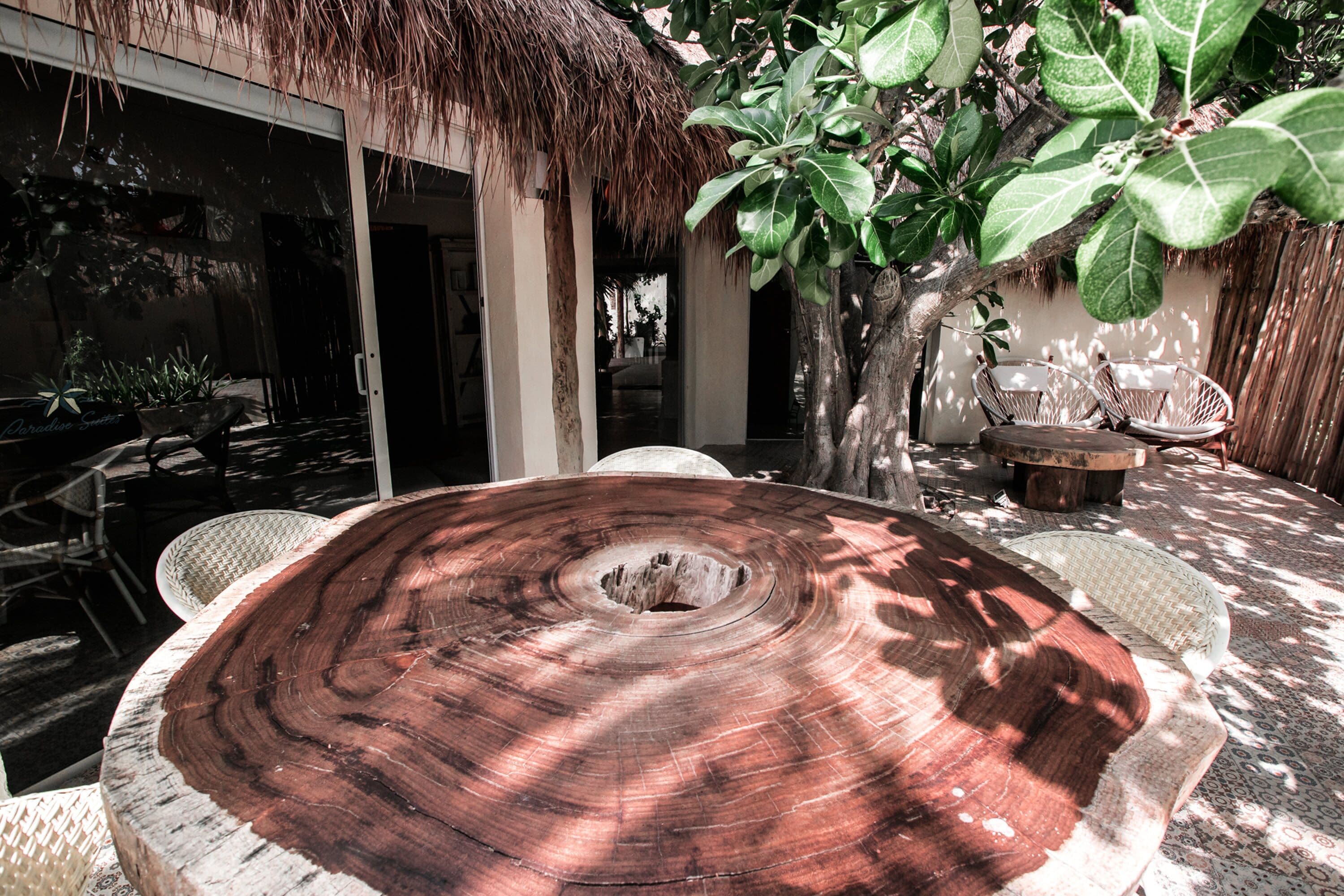 20 tox master (1 king) | laptop workspace, blackout curtains, iron/ironing board, free wifi