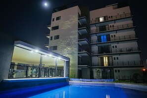 Outdoor pool - Ventura Apartments (Celaya)