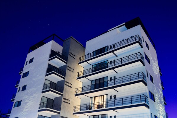 Front of property - Ventura Apartments (Celaya)