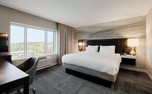 Premium bedding, Select Comfort beds, in-room safe, desk - Hampton Inn & Suites by Hilton Quebec City Levis (Levis)