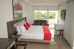 Superior King | Minibar, desk, iron/ironing board, free WiFi - Hotel Anamela (Mani)