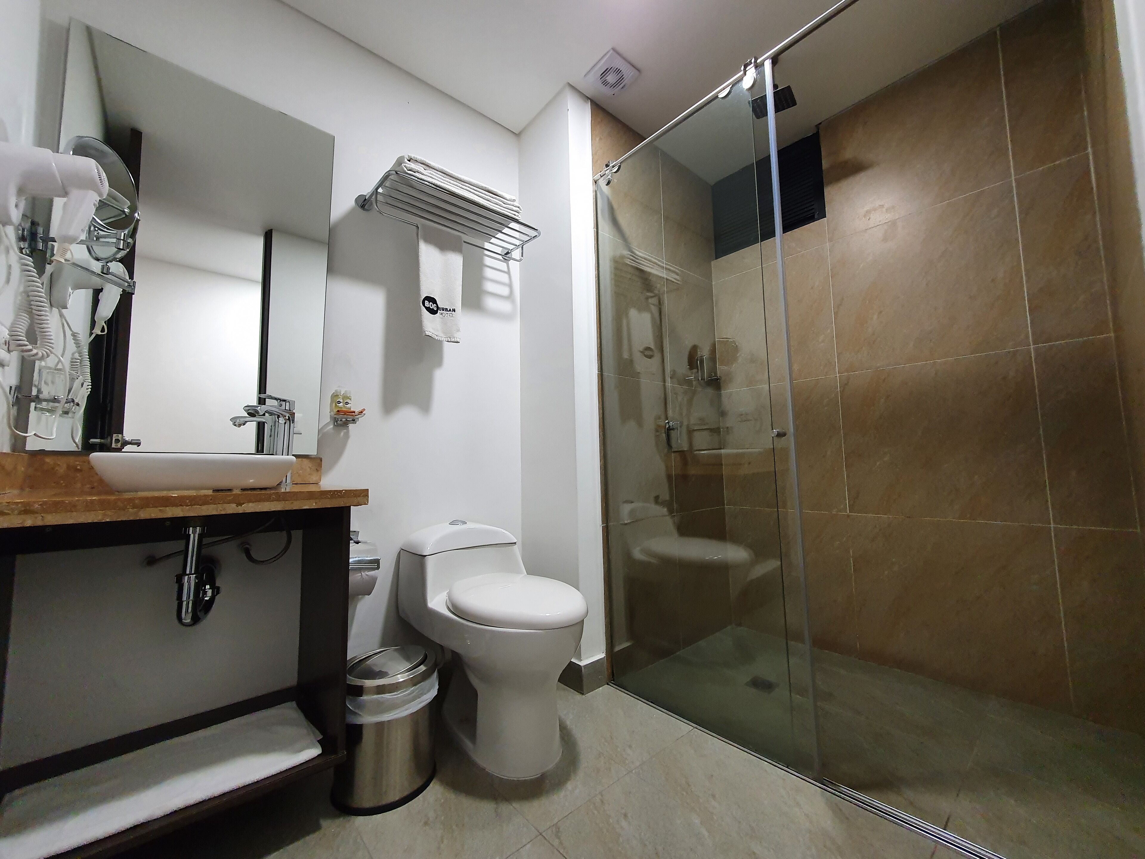 shower, free toiletries, hair dryer, towels