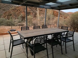 Euro Cottage | Terrace/patio - Arkaroola Wilderness Sanctuary (Arkaroola Village)