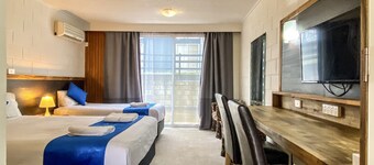 Snow Season Motor Inn