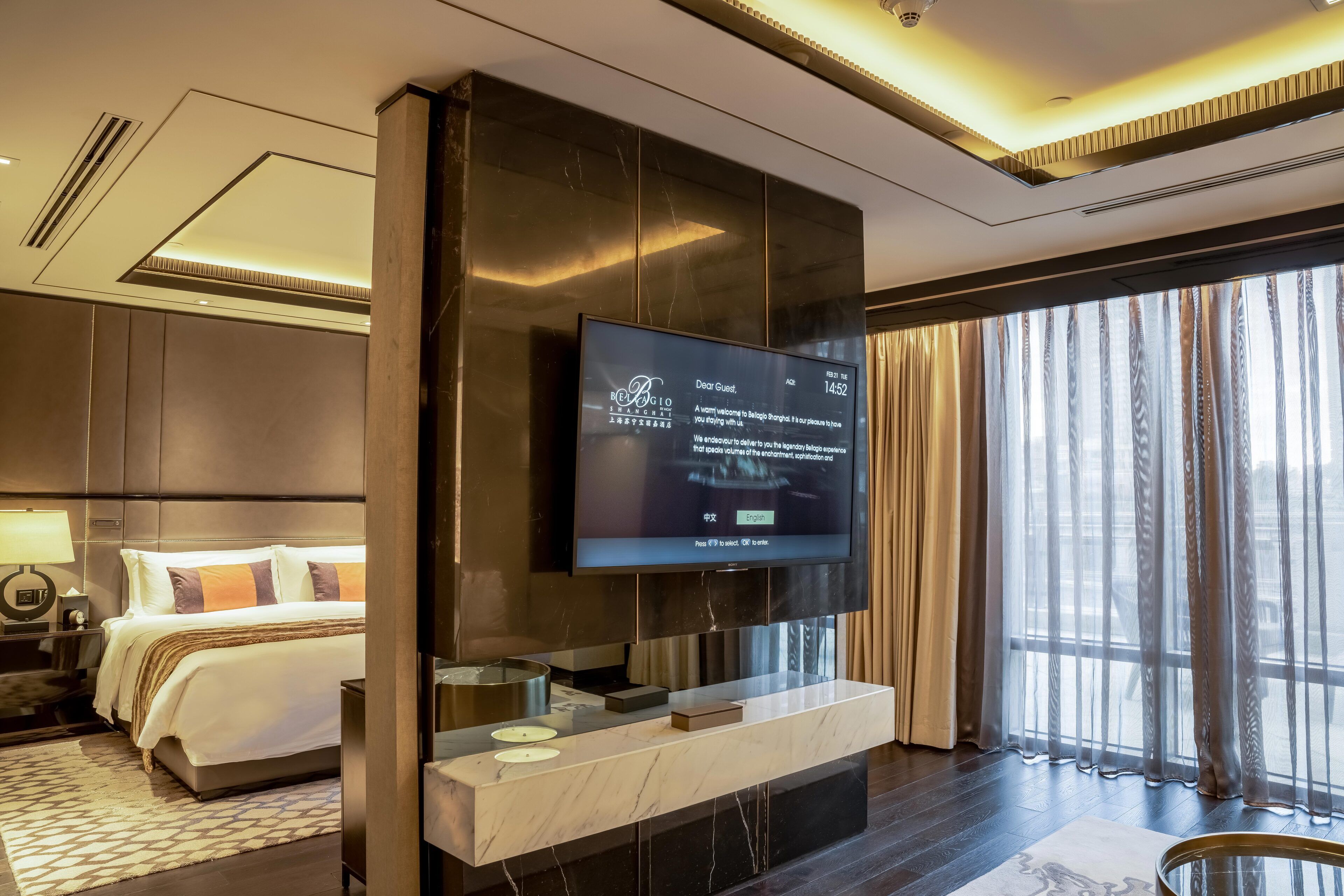 Down duvets, minibar, in-room safe, desk