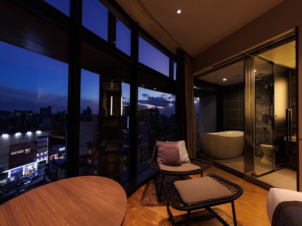 Premium Twin Room Non Smoking (2 people use)