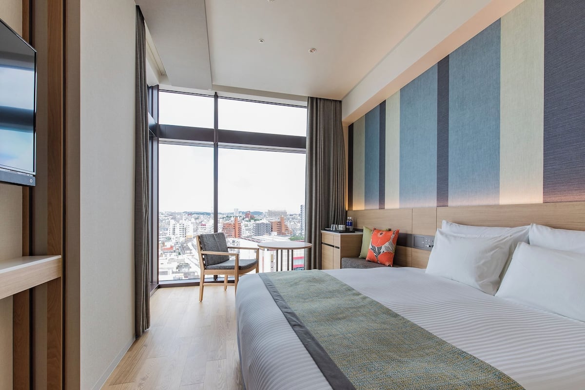 In-room safe, desk, laptop workspace, blackout curtains