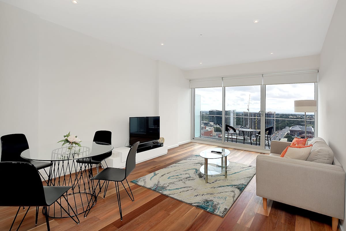 Deluxe Apartment with Balcony