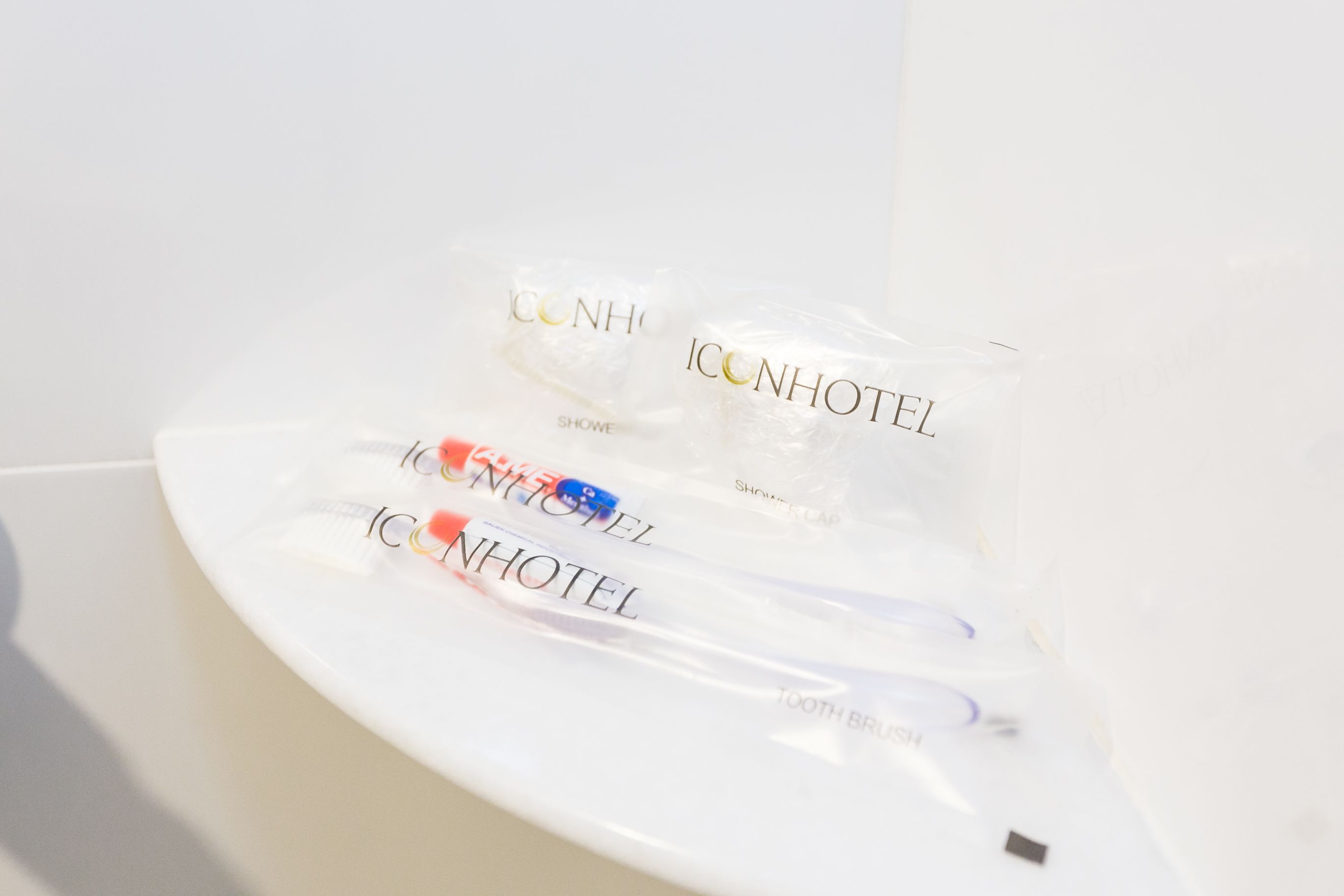 shower, free toiletries, hair dryer, bidet