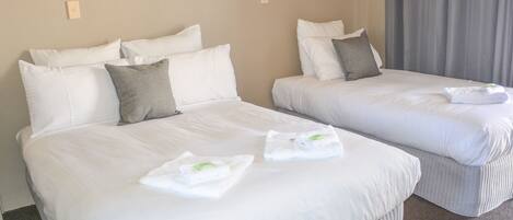 Habitació doble o amb dos llits individuals estàndard, diversos llits, no fumadors, amb bany privat