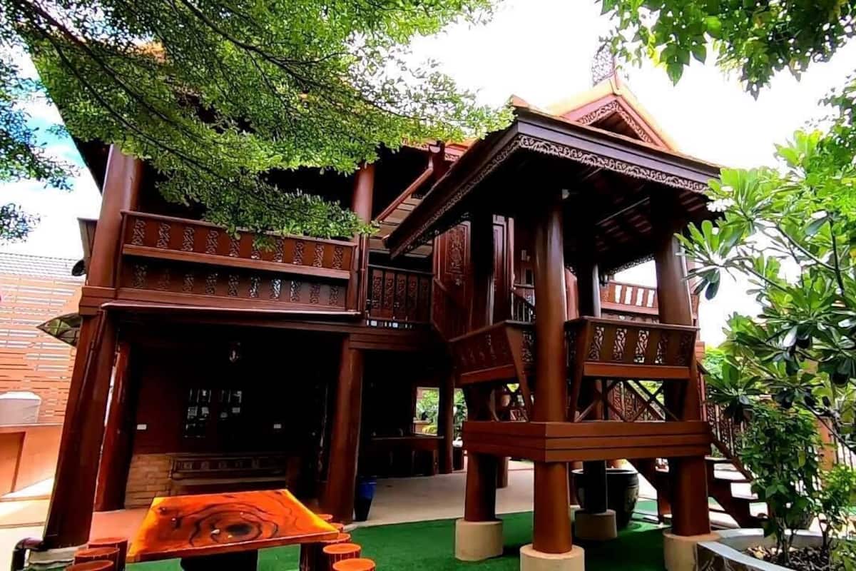 Pemandangan dari bilik