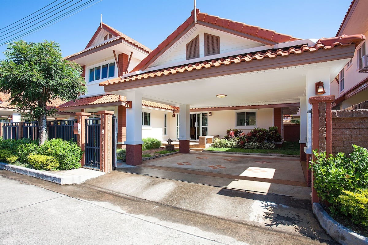 4 Bedroom Villa | Pemandangan dari bilik
