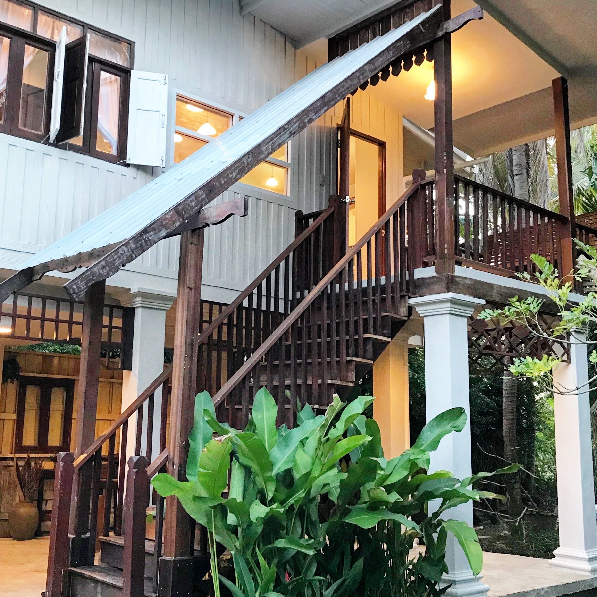 Bungalow | Exterior