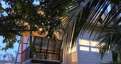 Baan Suan Amphawa