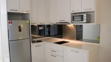 Full-sized fridge, microwave