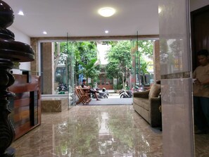 Reception - Van Dat Apartment (Ho Chi Minh City)