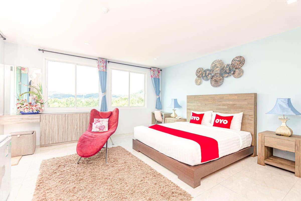 Suite | Desk, soundproofing, free WiFi, bed sheets