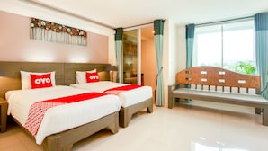 Deluxe Twin Room | Desk, soundproofing, WiFi (free), bed sheets - De42 Hotel (Kathu)