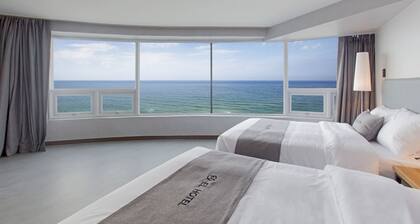 EL Hotel