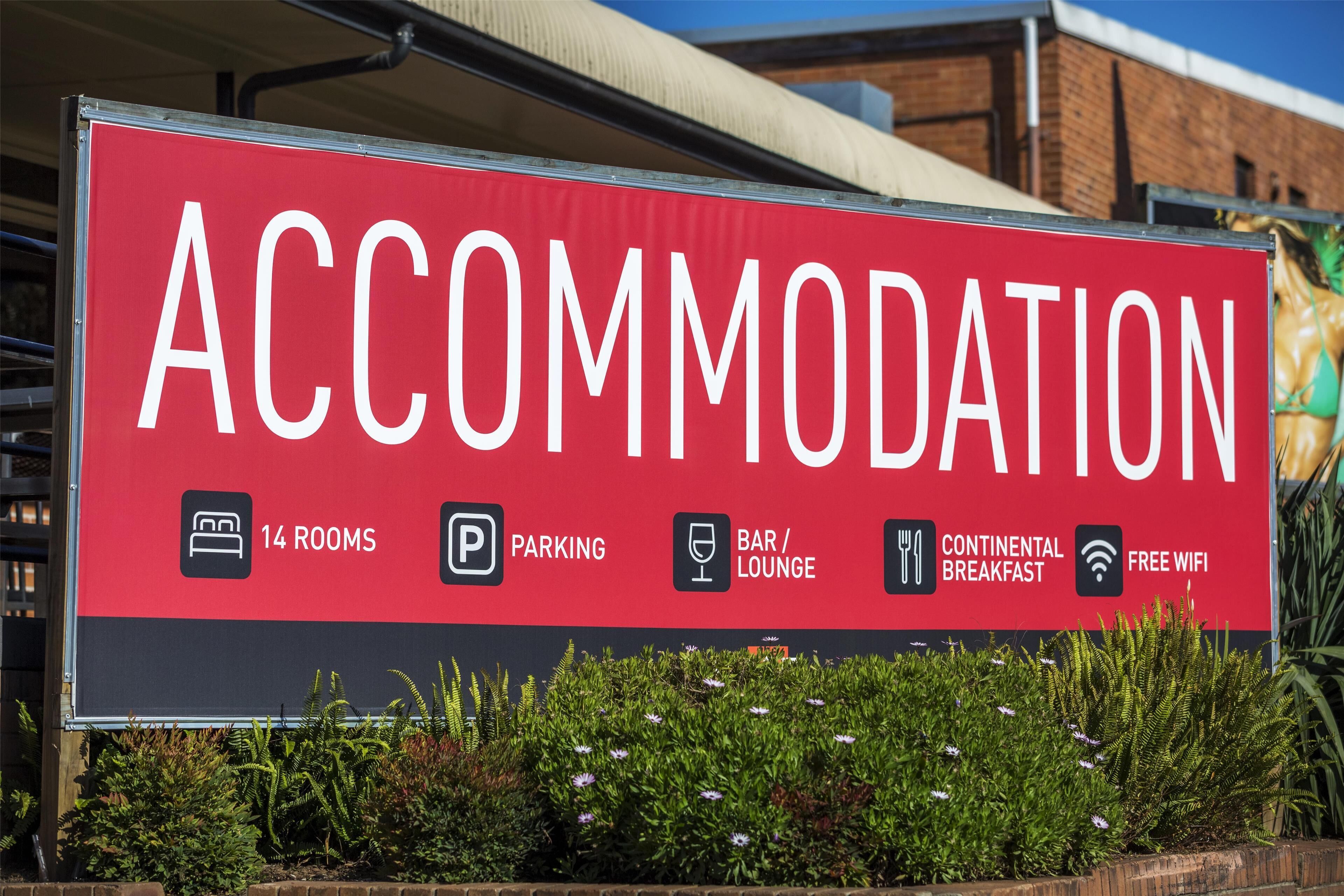 Photo - Nightcap at Hume Hotel