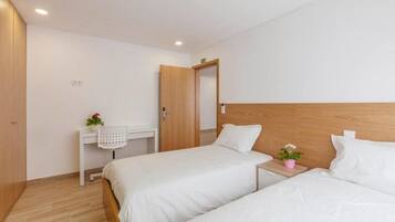 Double Room | Desk, laptop workspace, blackout drapes, soundproofing