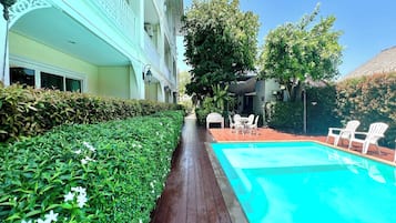 Alberca al aire libre