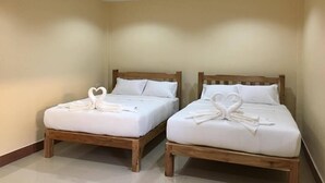  Superior For 4 Persons | Desk - Huansoontaree (Rayong)